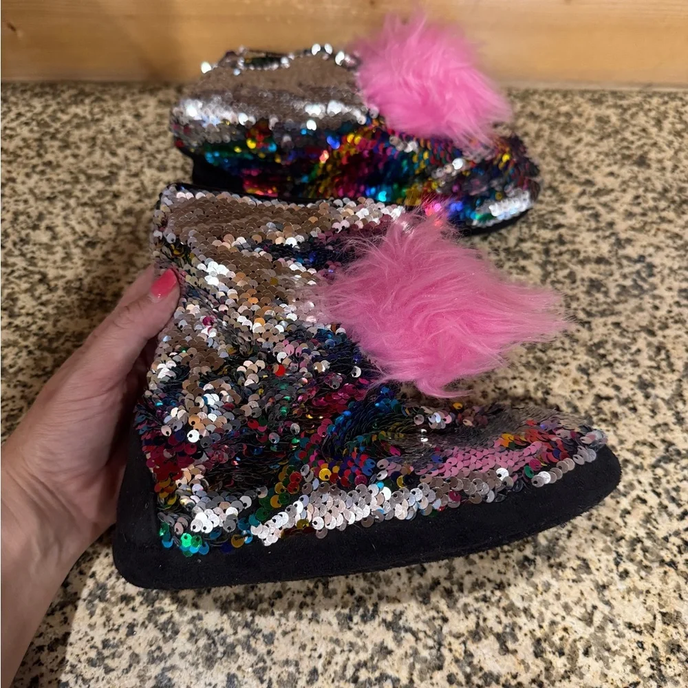 Justice Kids Girls Rainbow‎ Sequin Boots with Pink Pom Poms Size 2/3